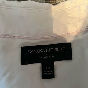 Fitted banana republic button down shirt